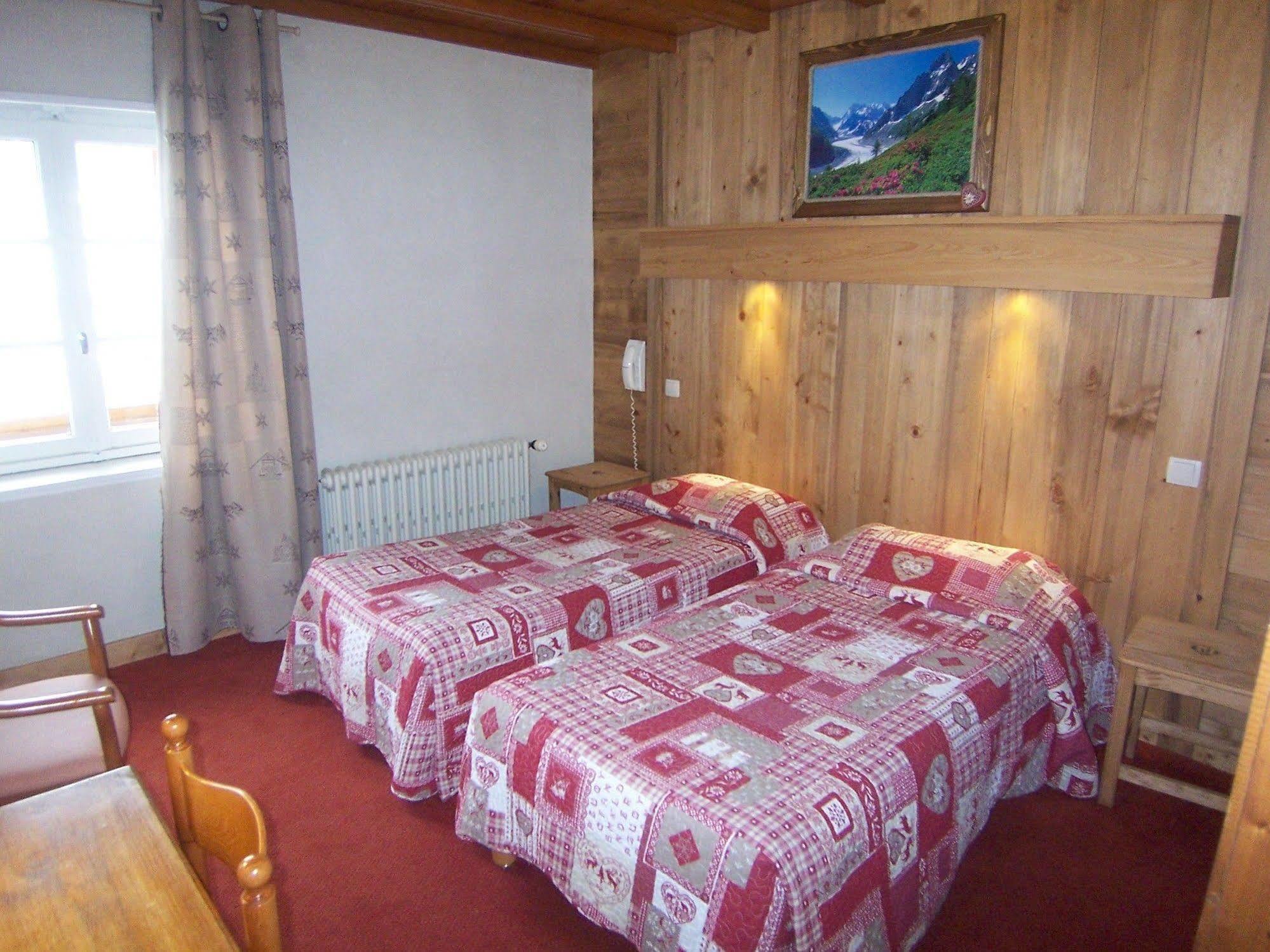 Hotel Les Bernards Praz-sur-Arly Exterior photo
